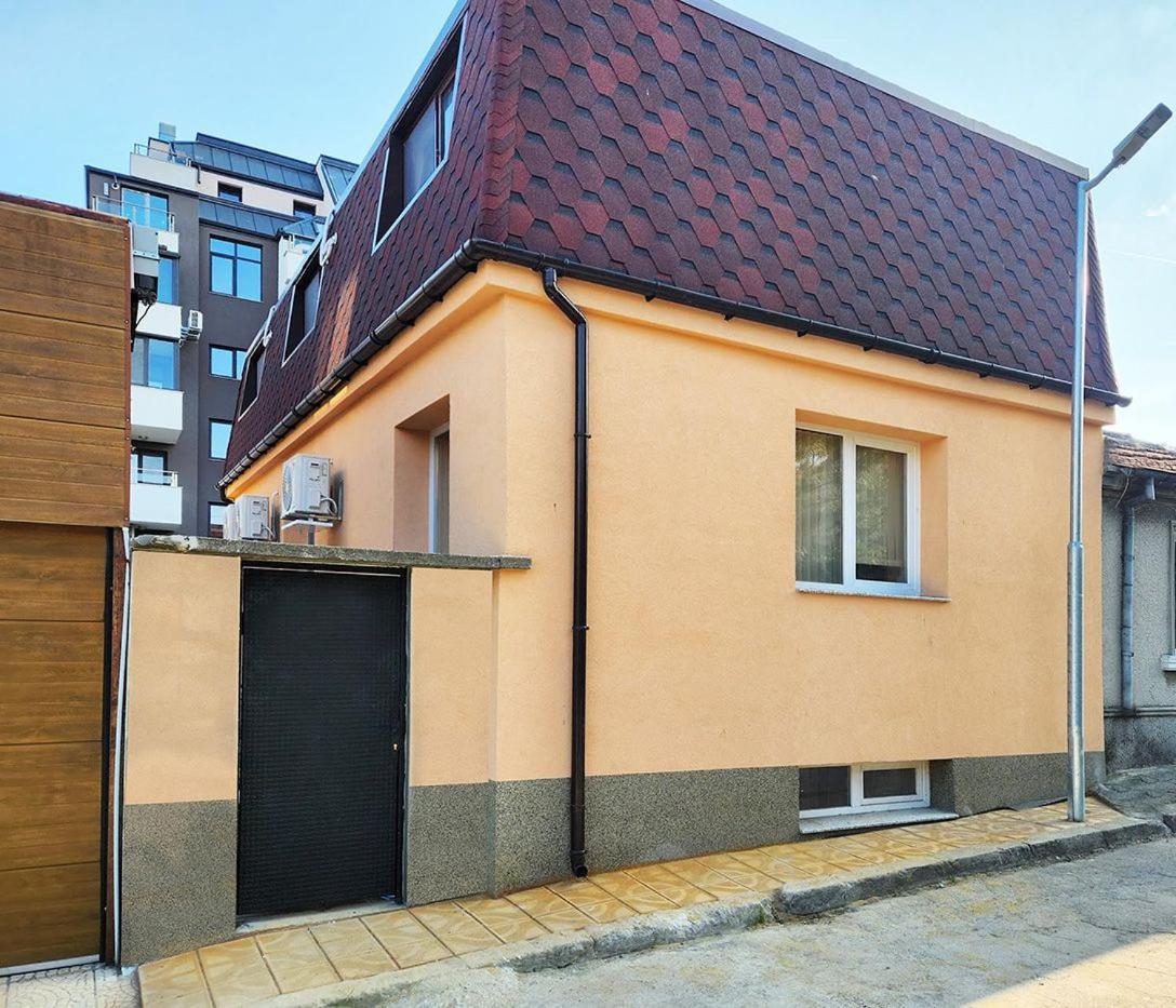 Cosy Apartment With A Sunny Balcony In Varna Exterior foto